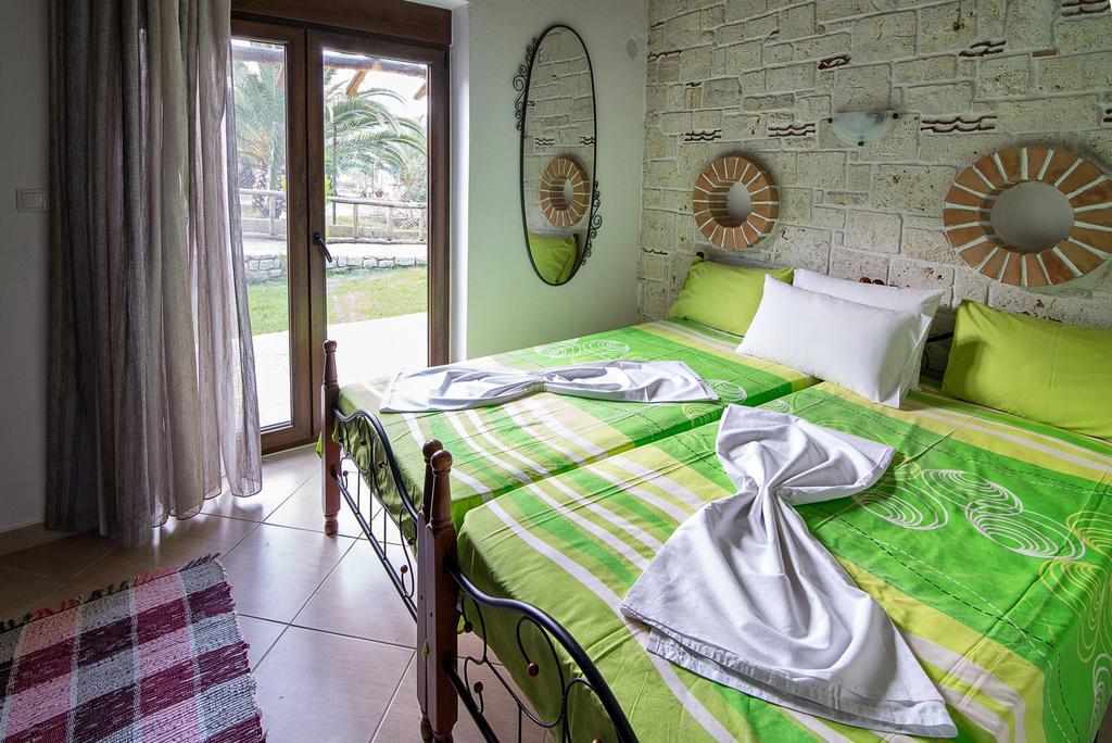 Theano Apartments Sarti Bagian luar foto
